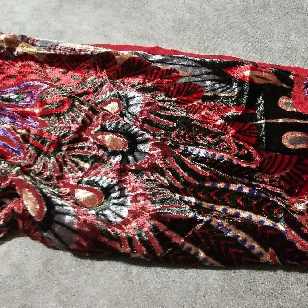 COLLECTION EIGHTEEN Scarlet Floral Scarf‎
